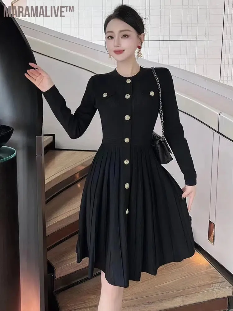 Autumn Winter Long Sleeve Knitting Sweater Dresses for Women 2024 New Designer Buttons Solid Pleated Knee Length Dress Blue