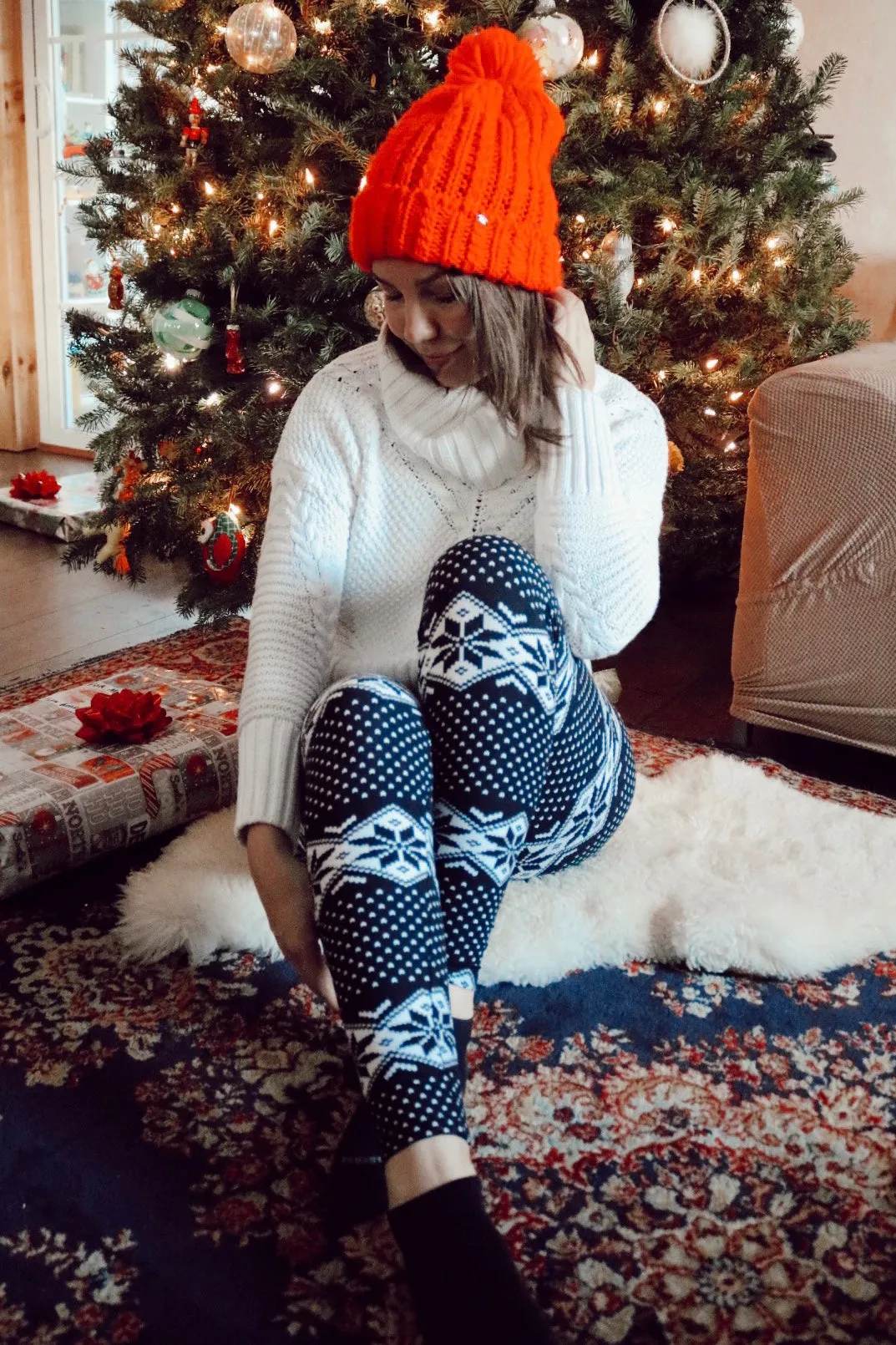 Black/White Nordic Snowflake Print Leggings