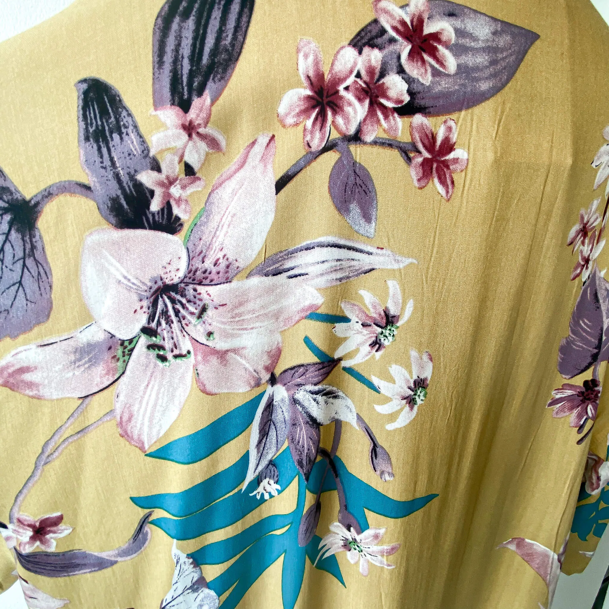 CA Kimono Lily - Yellow