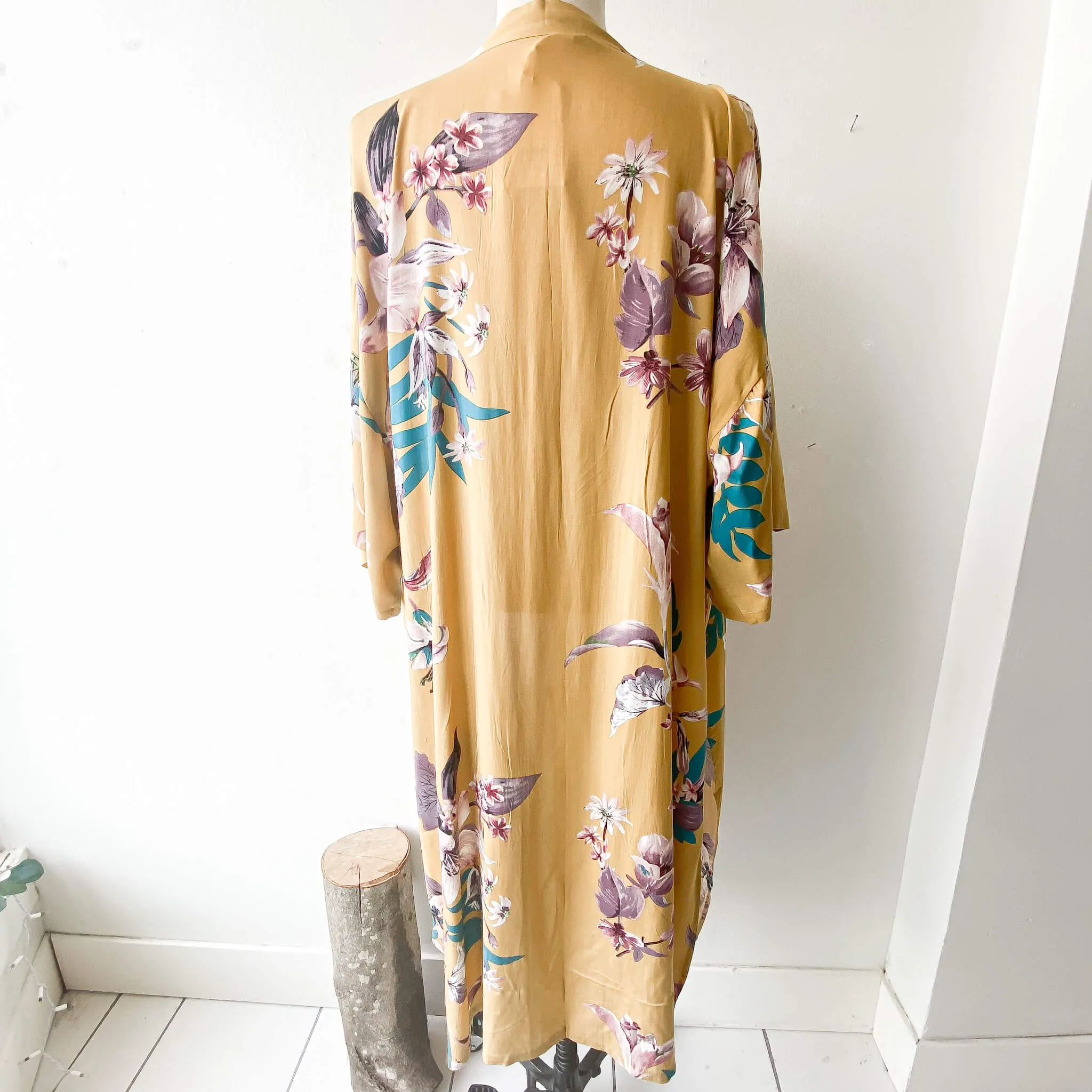 CA Kimono Lily - Yellow