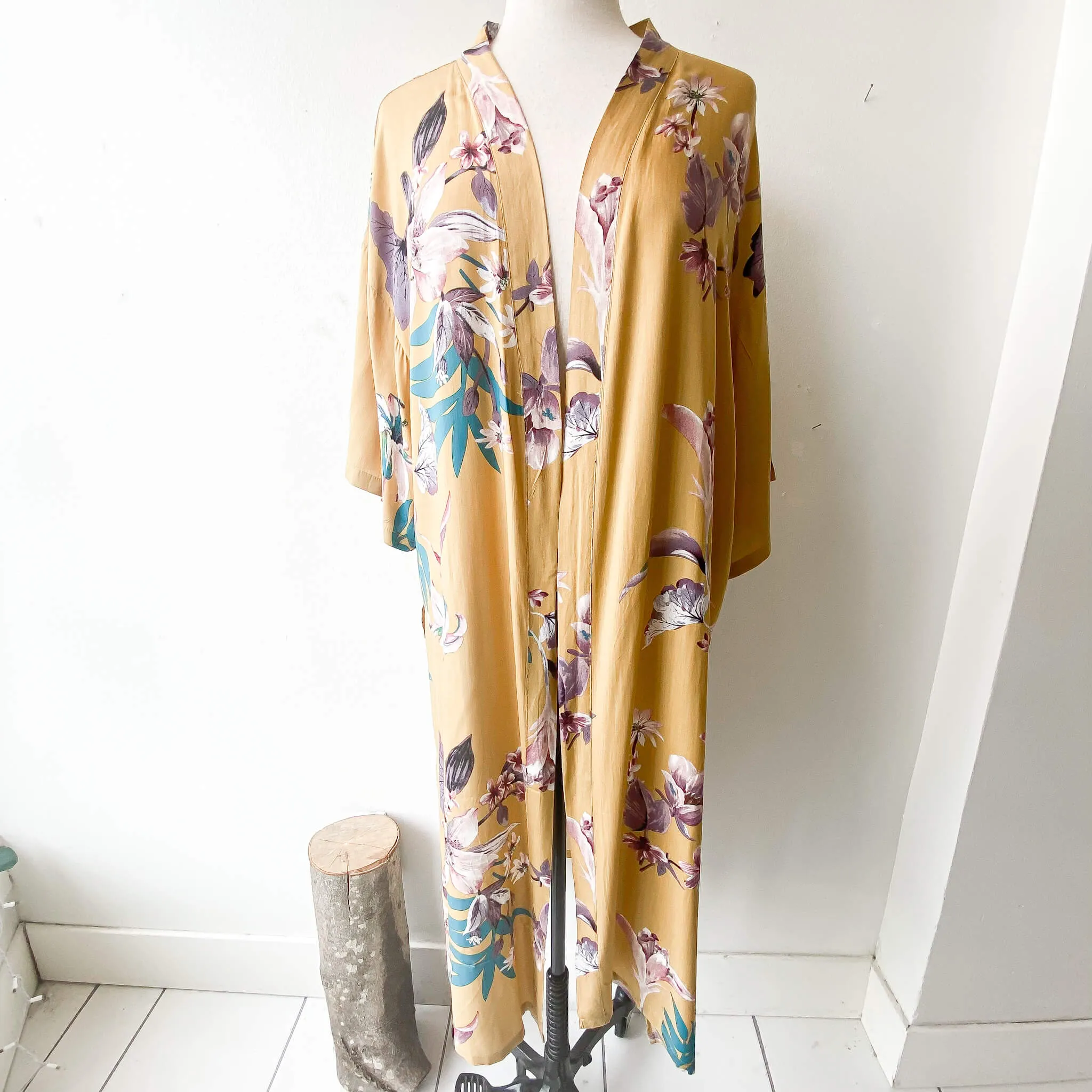 CA Kimono Lily - Yellow