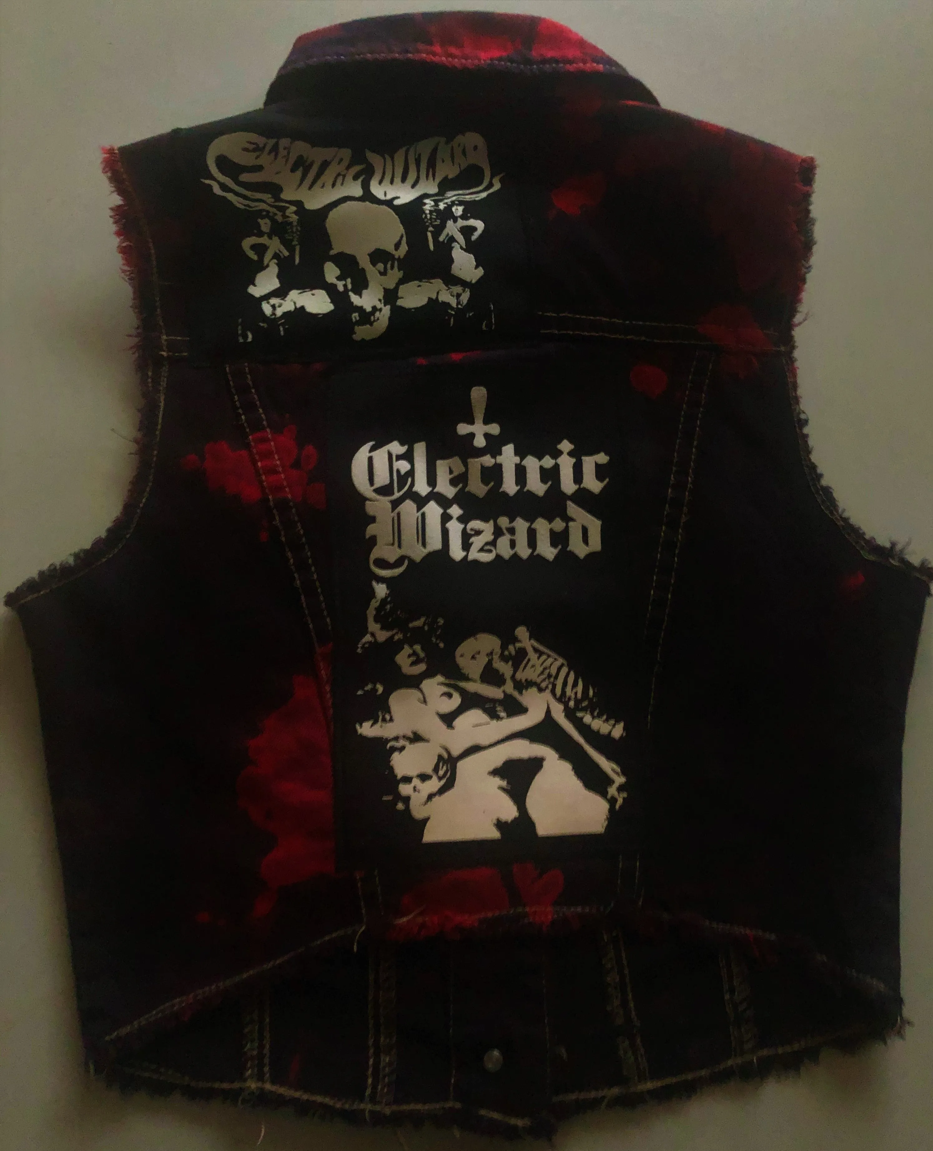 Electric Wizard Girls' Black 'n' Bloody Red Tie-Bleach Denim Cut-Off Black Mass Doom Metal