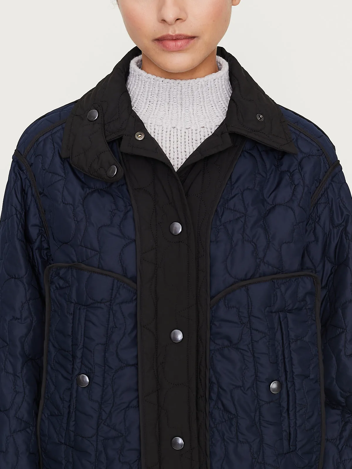 Ev Jacket in Black/Navy