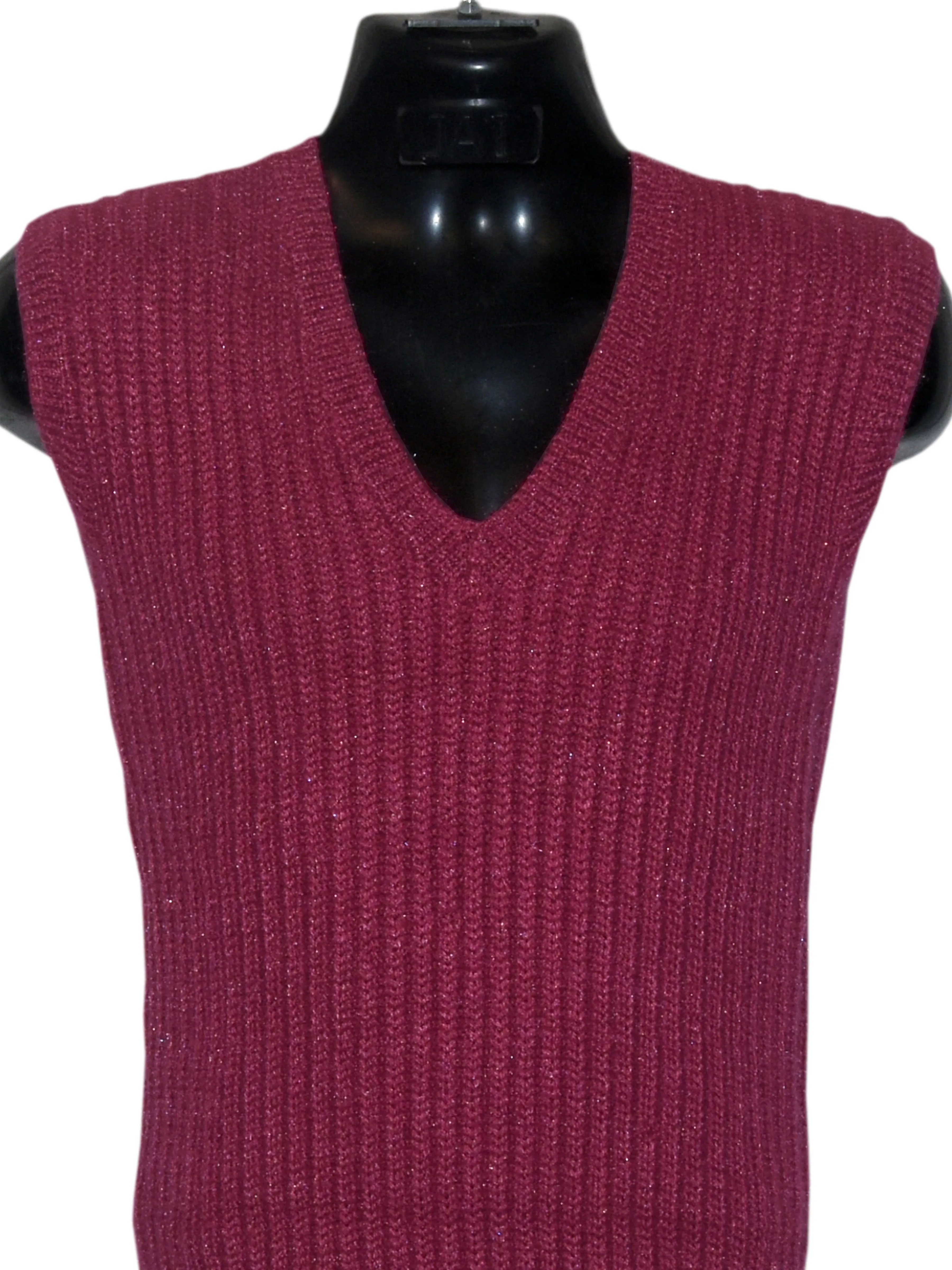 Handmade Woollen Sleeveless Graminarts Sweater For Gents