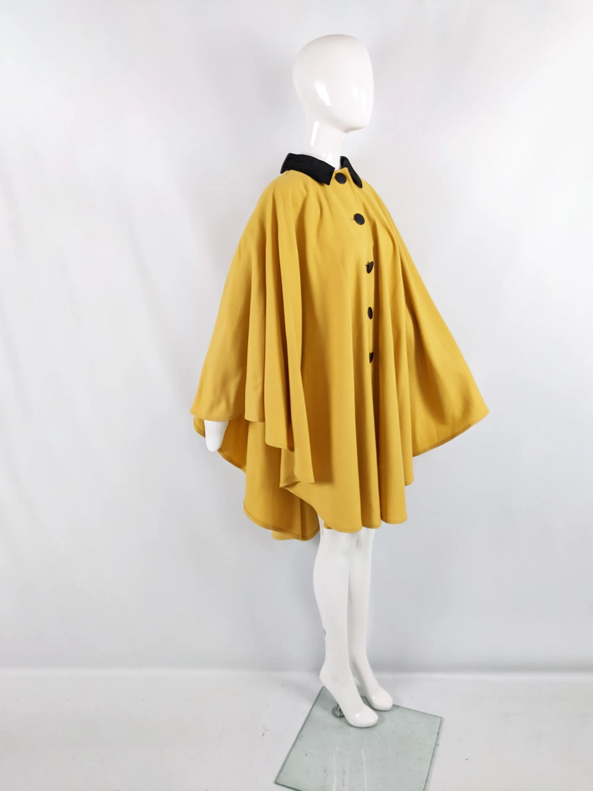 Louis Feraud Vintage Womens Yellow & Black Cape, 1980s