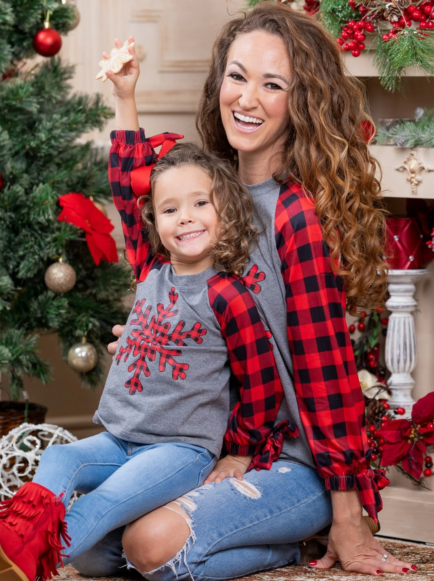 Mommy and Me Snuggle Snowflake Raglan Top