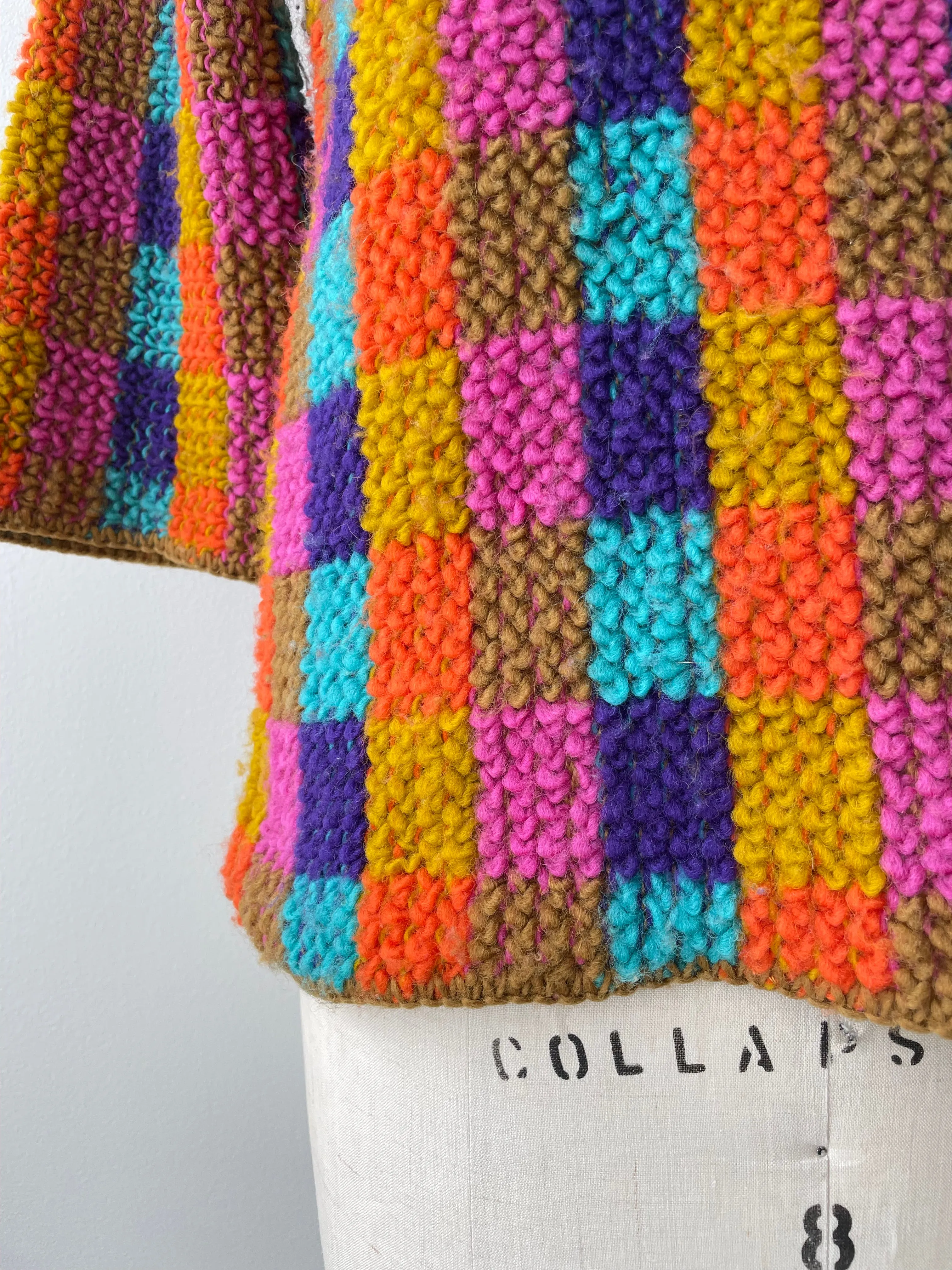 Que Colores 1960s Sweater