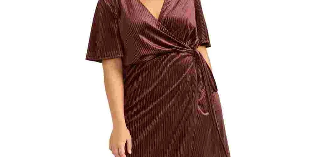 Rachel Roy Women's Velvet Short Sleeve Dress Wine Size 1X