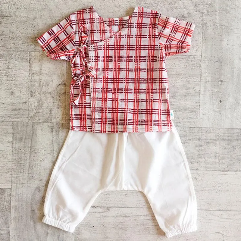 UNISEX ORGANIC CHECKS PRINT ANGARAKHA TOP   WHITE PANTS