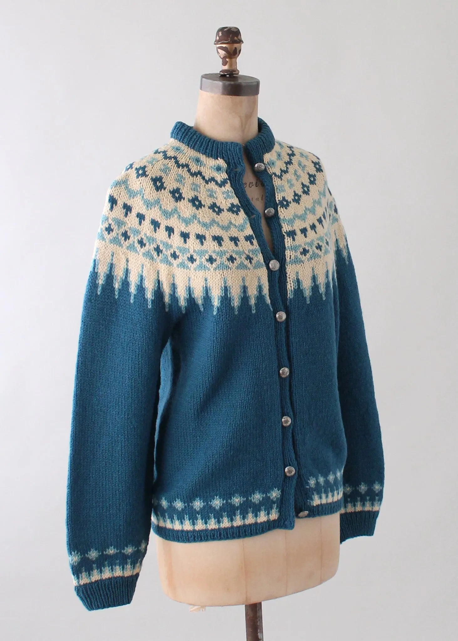 Vintage 1970s Turi Blue and Tan Fair Isle Cardigan