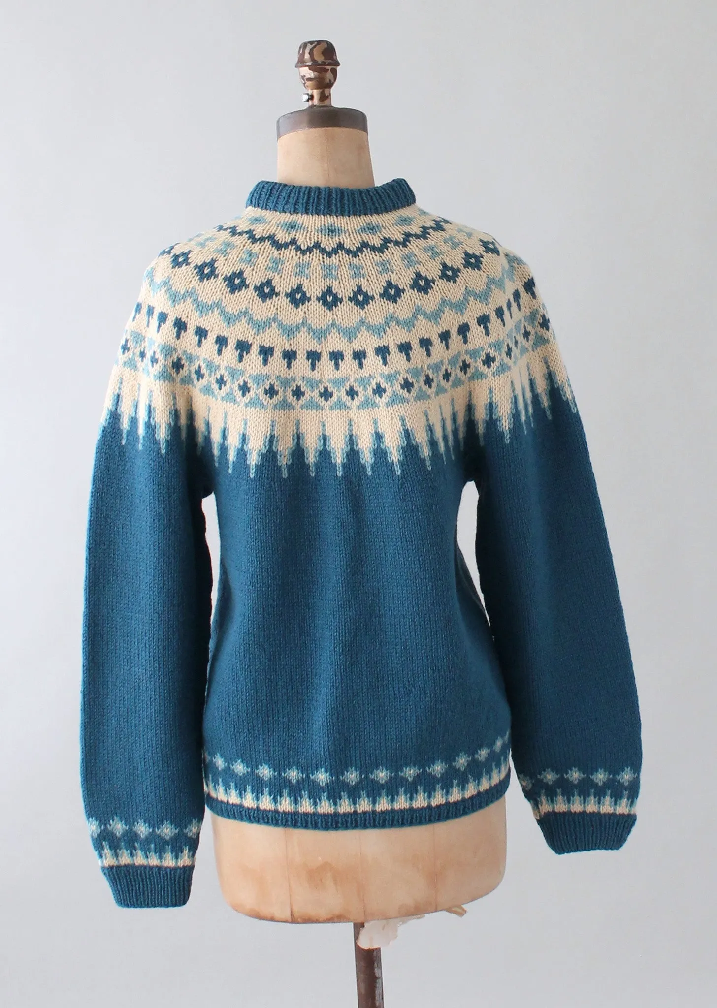 Vintage 1970s Turi Blue and Tan Fair Isle Cardigan